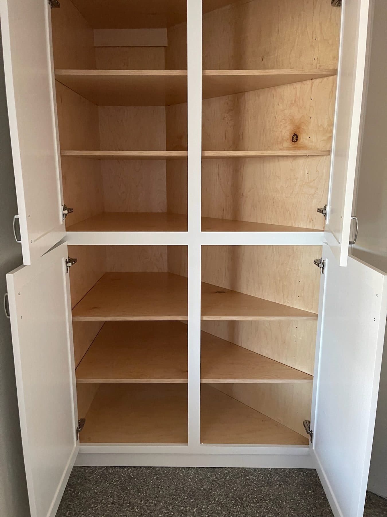 White pantry with adjustable shelves